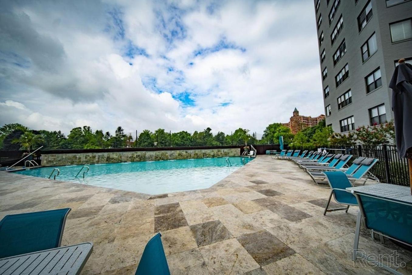 Cozy 1br With Gym And Pool Apartment Philadelphia